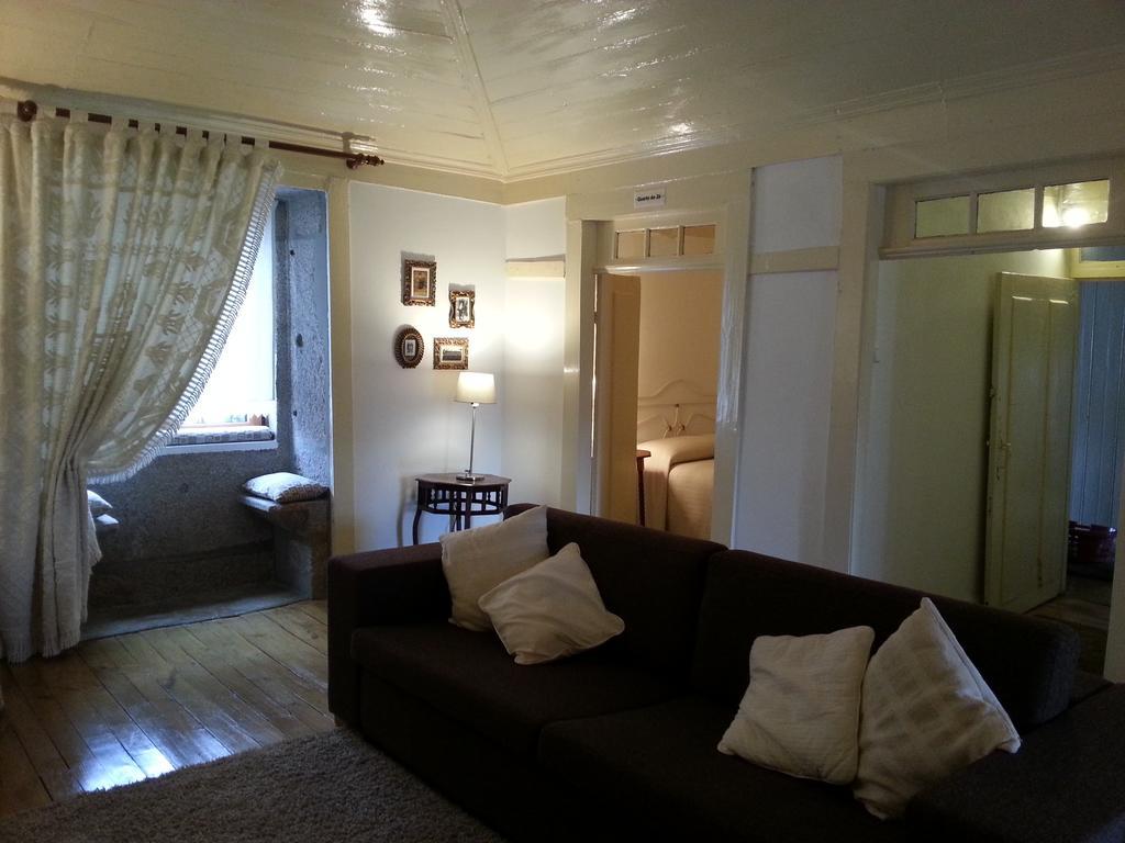 Villa O Ze Ja Dormiu Aqui Celeiros Zimmer foto