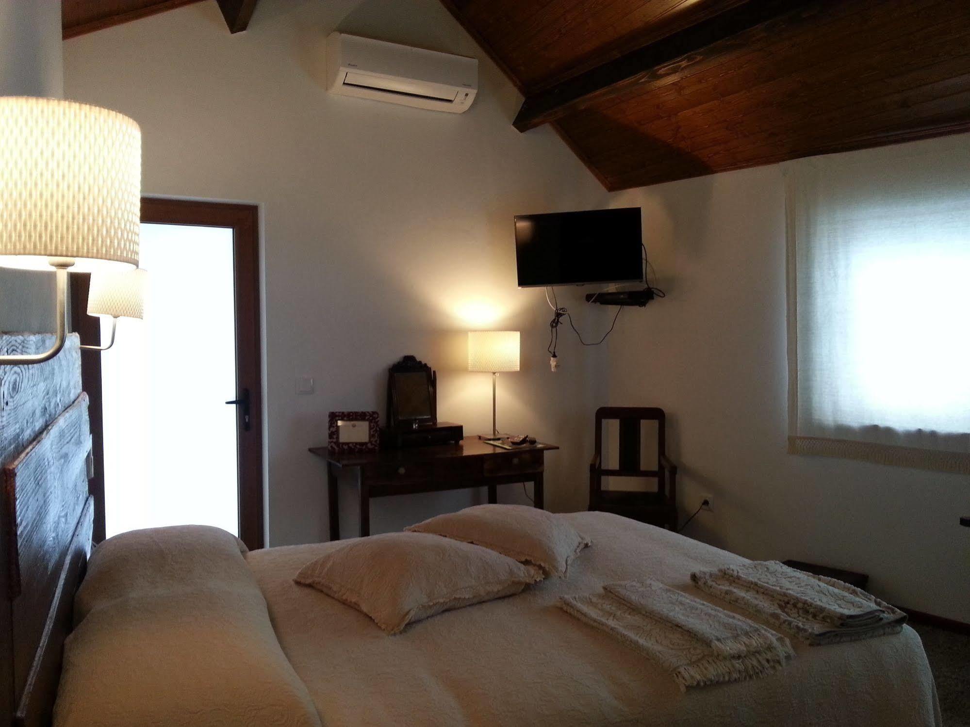 Villa O Ze Ja Dormiu Aqui Celeiros Exterior foto