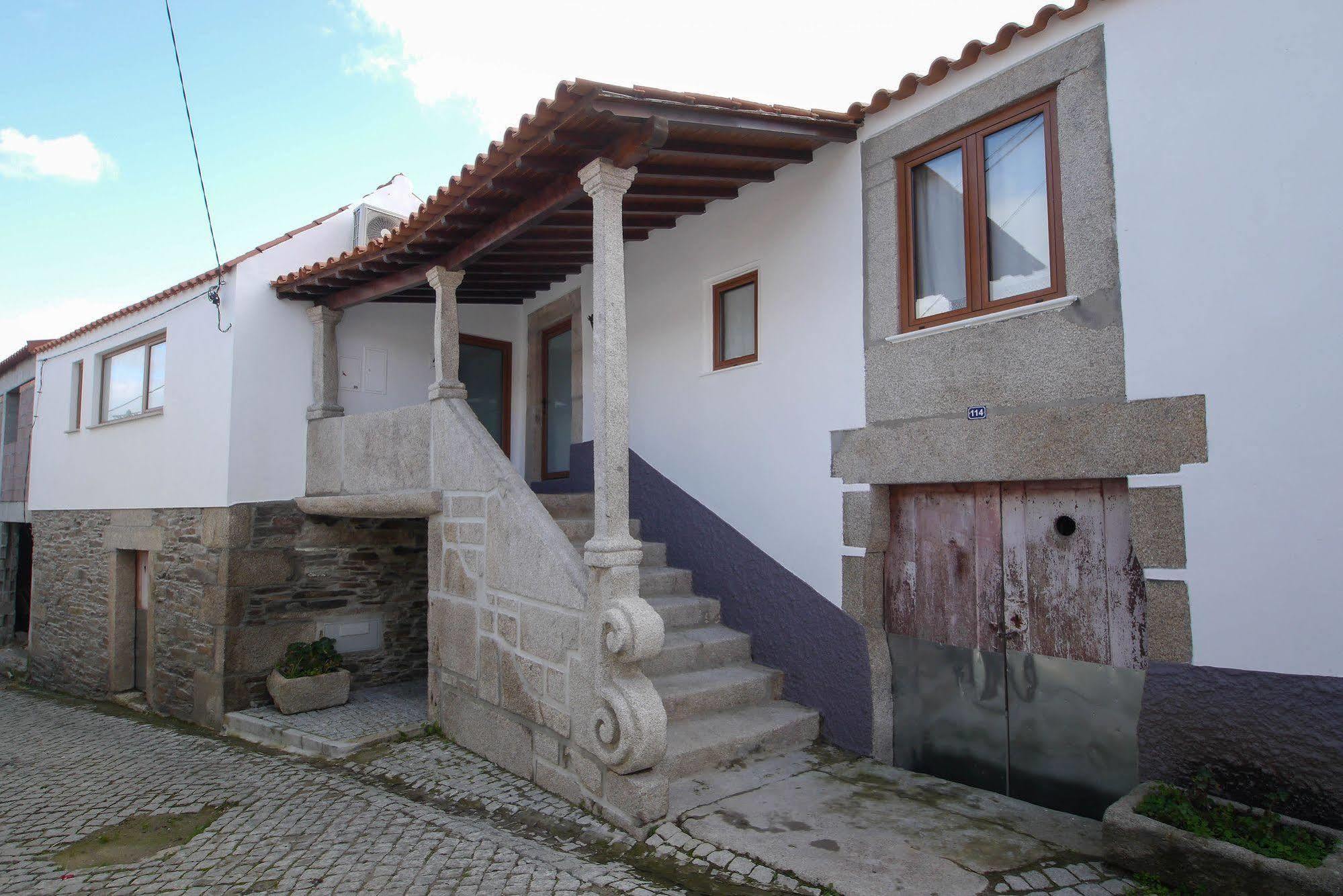 Villa O Ze Ja Dormiu Aqui Celeiros Exterior foto